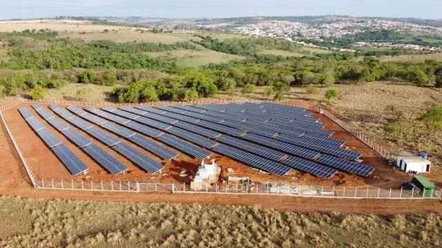 Usina solar vista de cima